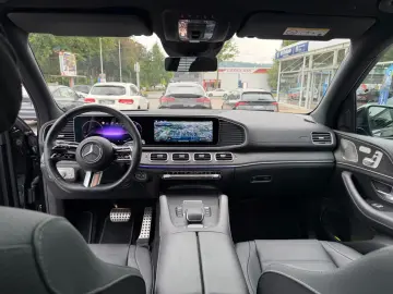 MERCEDES-BENZ GLS 450d-AMG-St.Hz.-7-Si-HUD-Air-23 Bu…