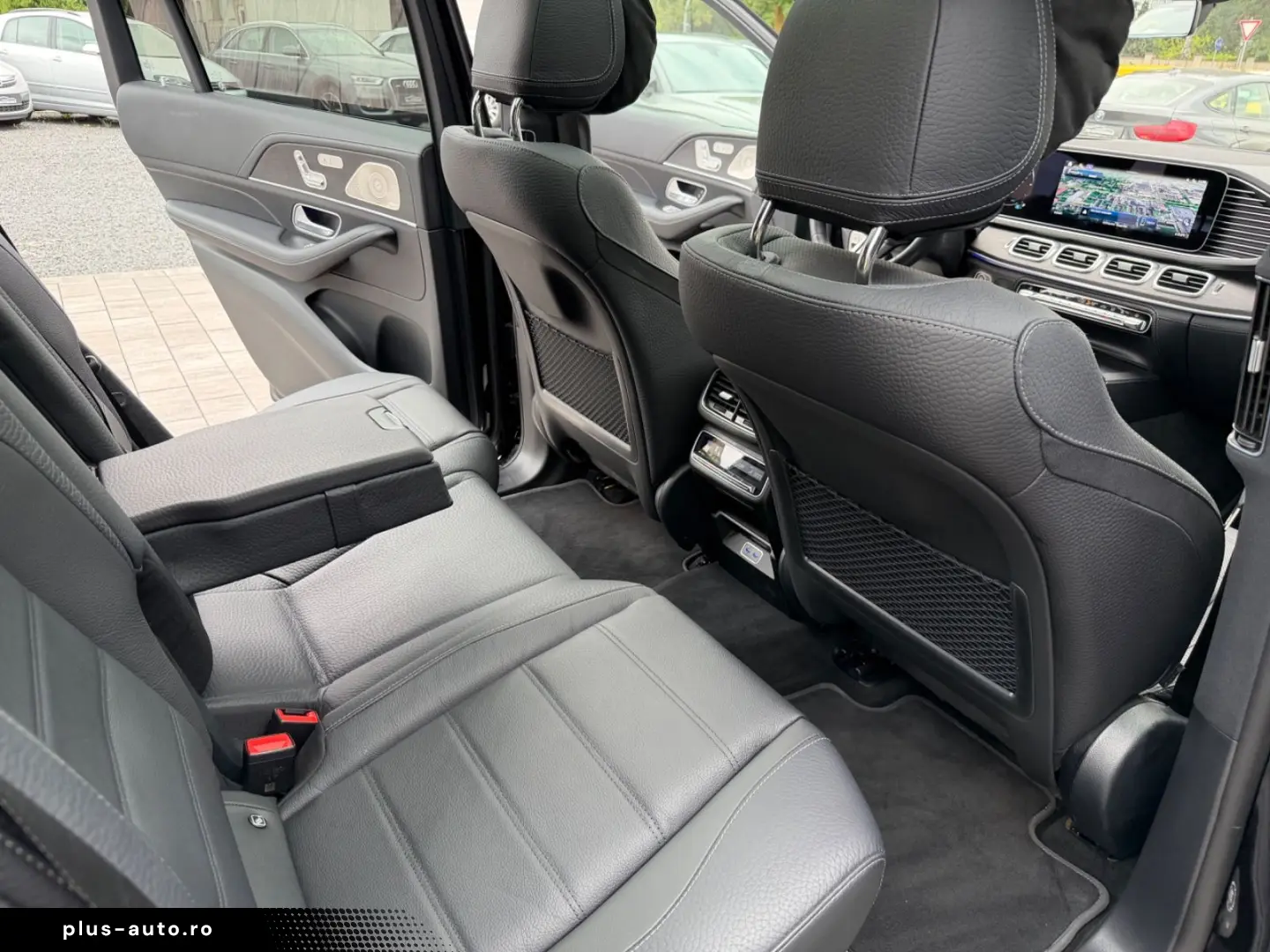 MERCEDES-BENZ GLS în leasing operațional MOOV