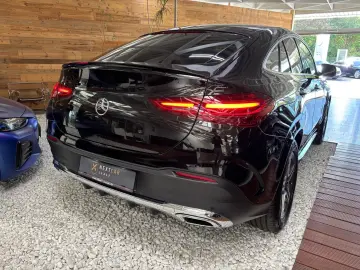 MERCEDES-BENZ GLE GLE 300d 4Matic AMG Standheizung Burmester