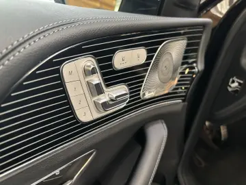 MERCEDES-BENZ GLE GLE 300d 4Matic AMG Standheizung Burmester