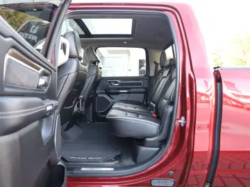 DODGE RAM 5.7 Laramie PANO HK APPLE NAVI KAMERA R20