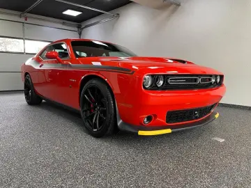DODGE CHALLENGER  R T-5.7L-V8 HEMi AUS 1. HAND