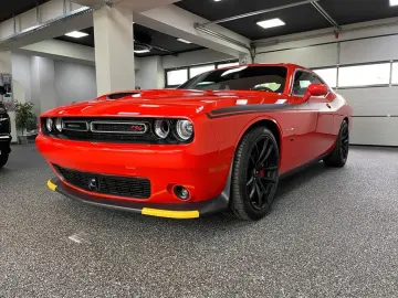 DODGE CHALLENGER  R T-5.7L-V8 HEMi AUS 1. HAND