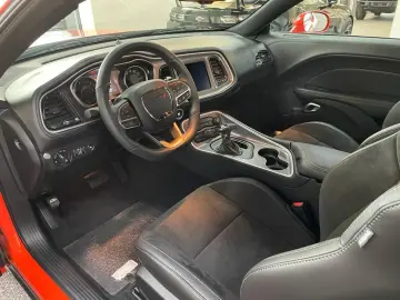 DODGE CHALLENGER  R T-5.7L-V8 HEMi AUS 1. HAND