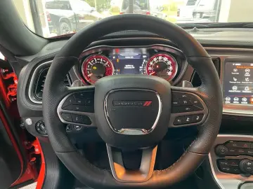 DODGE CHALLENGER  R T-5.7L-V8 HEMi AUS 1. HAND