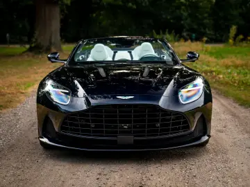 ASTON MARTIN DB12 Volante 4.0 V8   Bowers & Wilkins