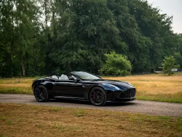 ASTON MARTIN DB12 Volante 4.0 V8   Bowers & Wilkins