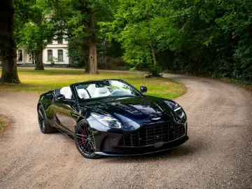 ASTON MARTIN DB12 Volante 4.0 V8   Bowers & Wilkins