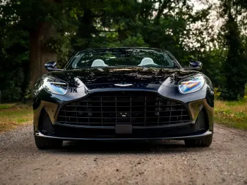 ASTON MARTIN DB12 Volante 4.0 V8   Bowers & Wilkins