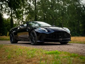 ASTON MARTIN DB12 Volante 4.0 V8   Bowers & Wilkins