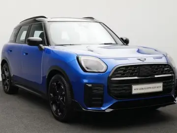 MINI Countryman D (Cooper) John Cooper Works Trim