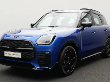 MINI Countryman D (Cooper) John Cooper Works Trim