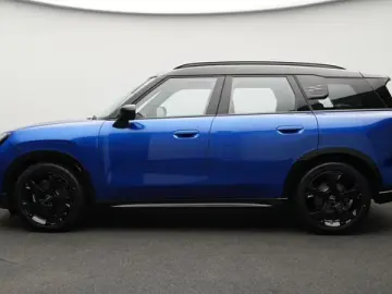 MINI Countryman D (Cooper) John Cooper Works Trim