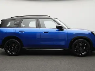 MINI Countryman D (Cooper) John Cooper Works Trim