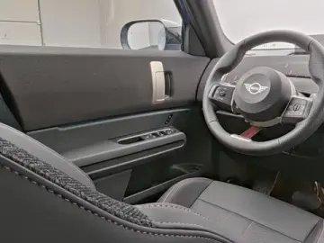 MINI Countryman D (Cooper) John Cooper Works Trim