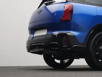 MINI Countryman D (Cooper) John Cooper Works Trim