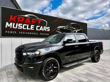 DODGE RAM 1500 Laramie Night Edition   426 CP PANO