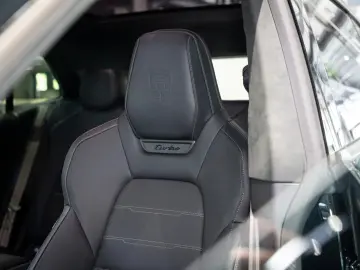 Porsche Cayenne Turbo Electric