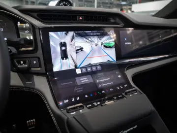 Porsche Cayenne Turbo Electric