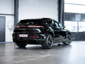Porsche Cayenne Electric