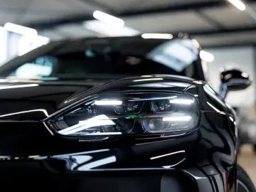 Porsche Cayenne Electric