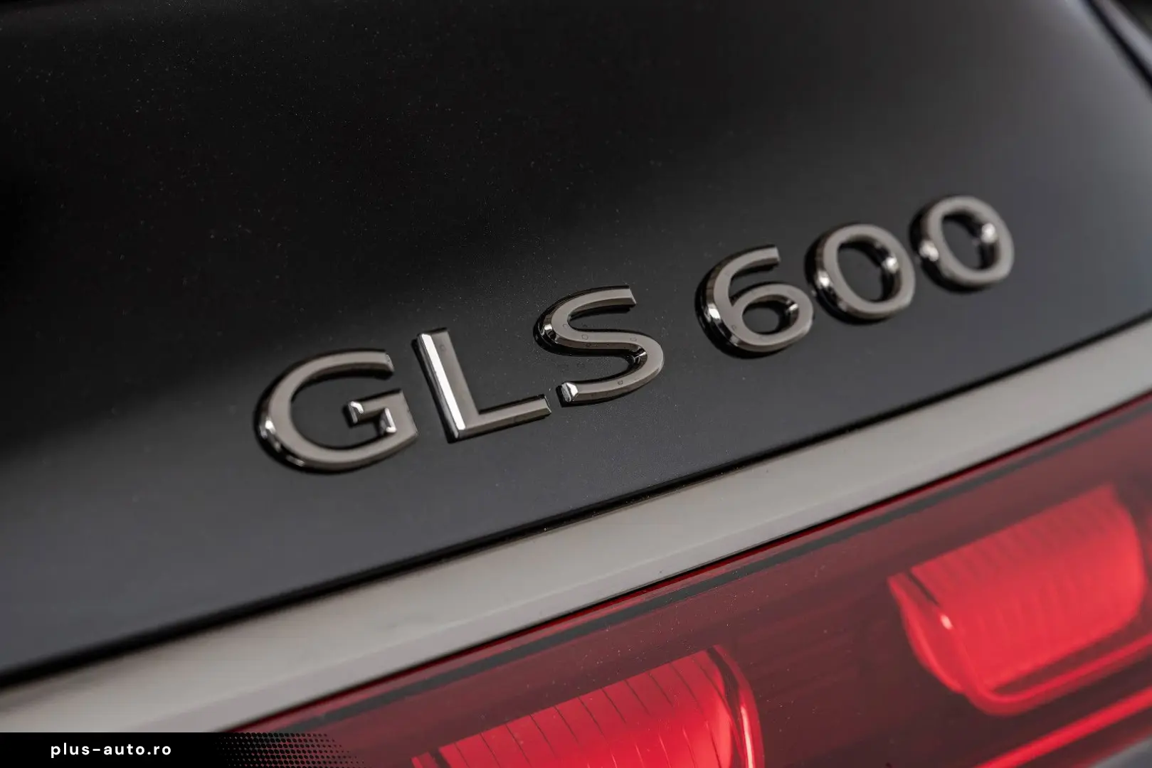 MERCEDES-BENZ GLS în leasing operațional MOOV
