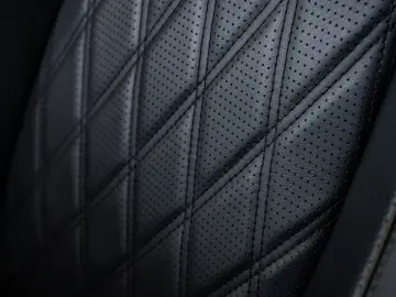 MERCEDES-BENZ GLS 600 Maybach NIGHT SERIES