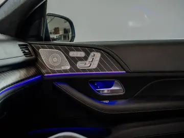 MERCEDES-BENZ GLS 600 Maybach NIGHT SERIES