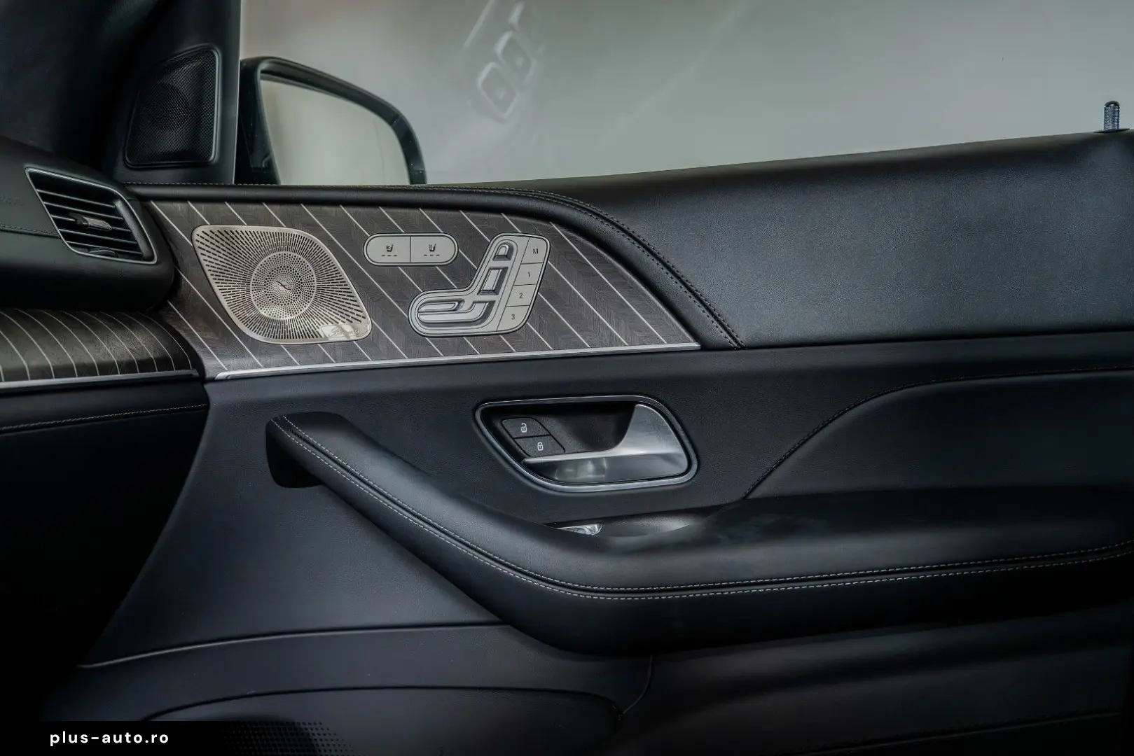 MERCEDES-BENZ GLS în leasing operațional MOOV