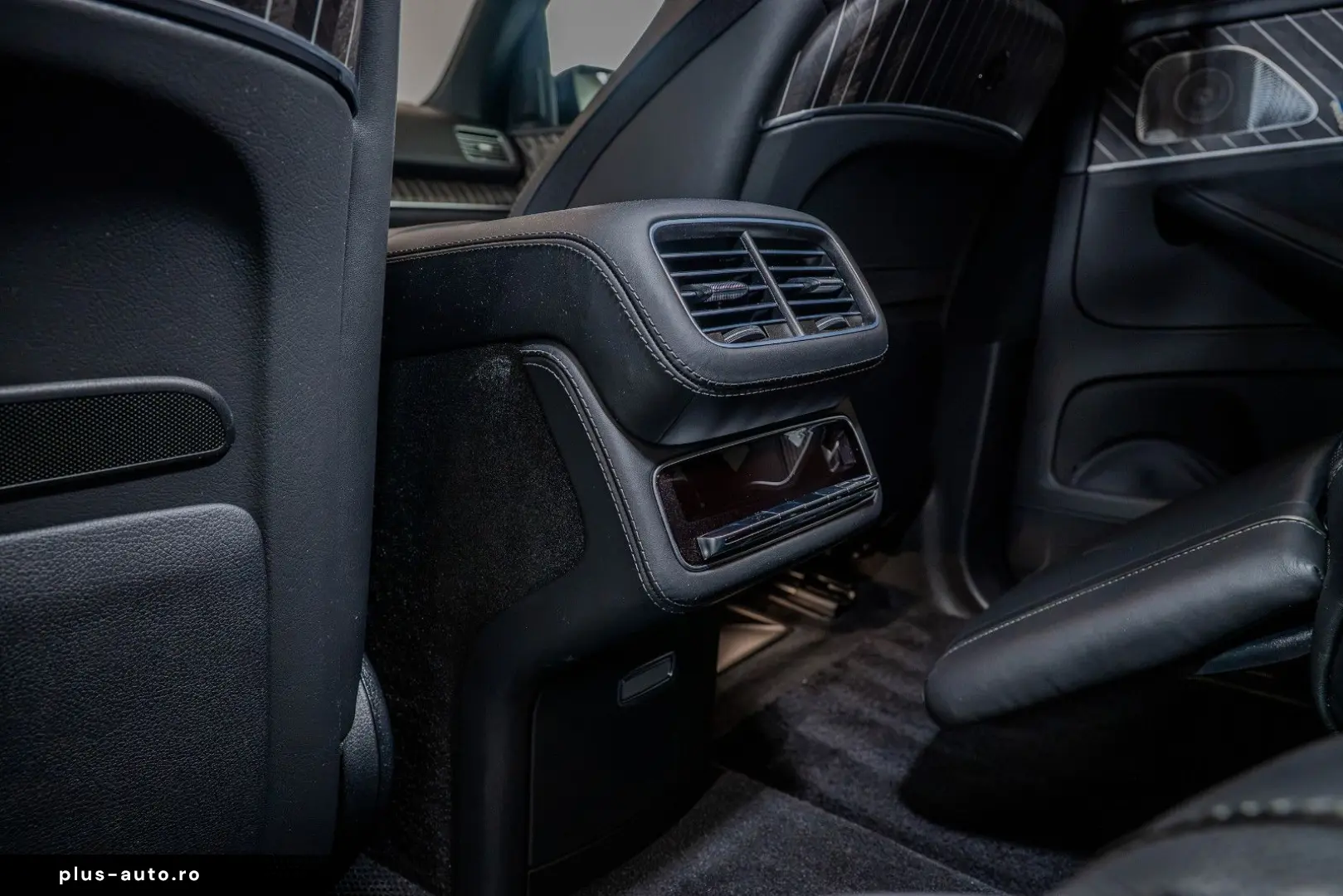 MERCEDES-BENZ GLS în leasing operațional MOOV