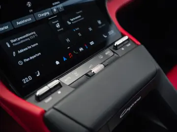 Porsche Cayenne Electric 850 kW Turbo