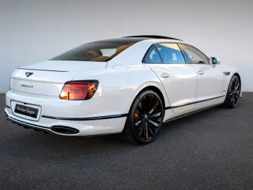 Bentley Flying Spur Speed V8 Hybrid
