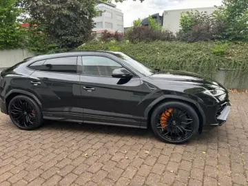 Lamborghini Urus URUS SE PD26 CARBON PACK