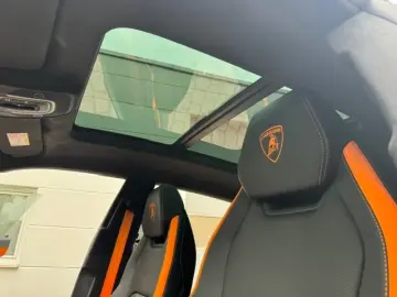 Lamborghini Urus URUS SE PD26 CARBON PACK