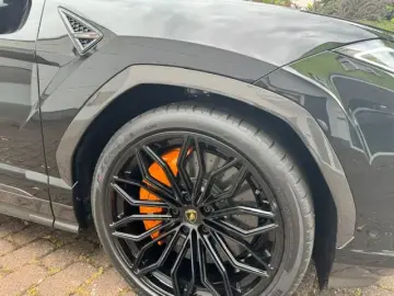 Lamborghini Urus URUS SE PD26 CARBON PACK