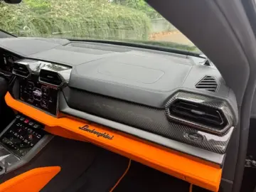 Lamborghini Urus URUS SE PD26 CARBON PACK
