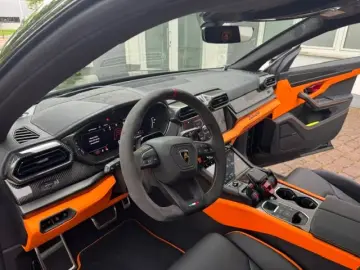Lamborghini Urus URUS SE PD26 CARBON PACK
