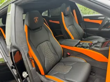 Lamborghini Urus URUS SE PD26 CARBON PACK