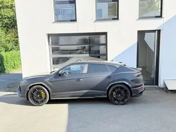 Lamborghini Urus 4.0 SE Ad