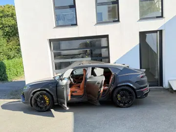Lamborghini Urus 4.0 SE Ad