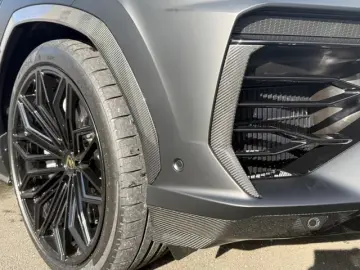 Lamborghini Urus 4.0 SE Ad