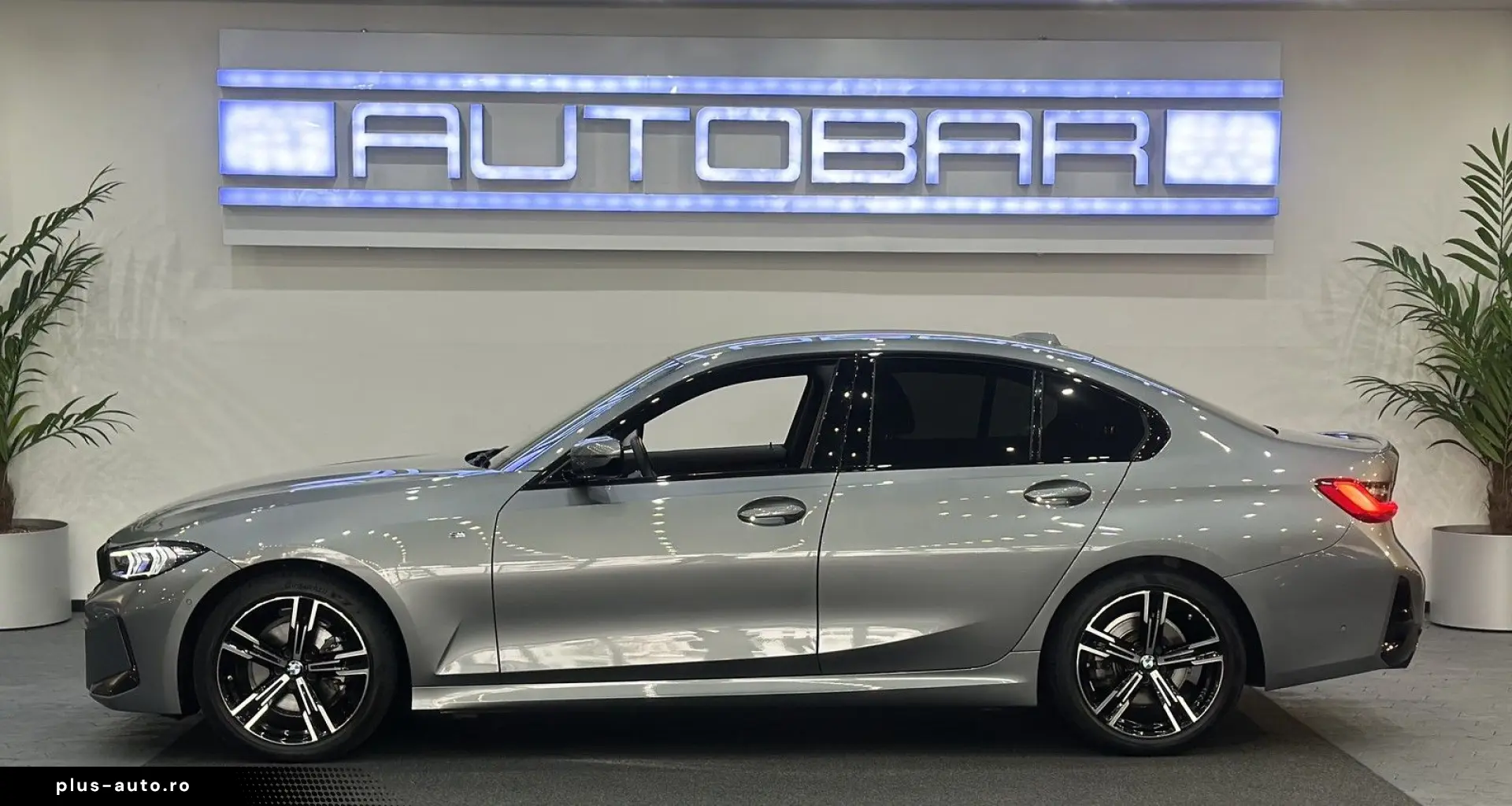 BMW 320 d xDrive M SPORT STANDHZ HEAD_UP ACC HiFi
