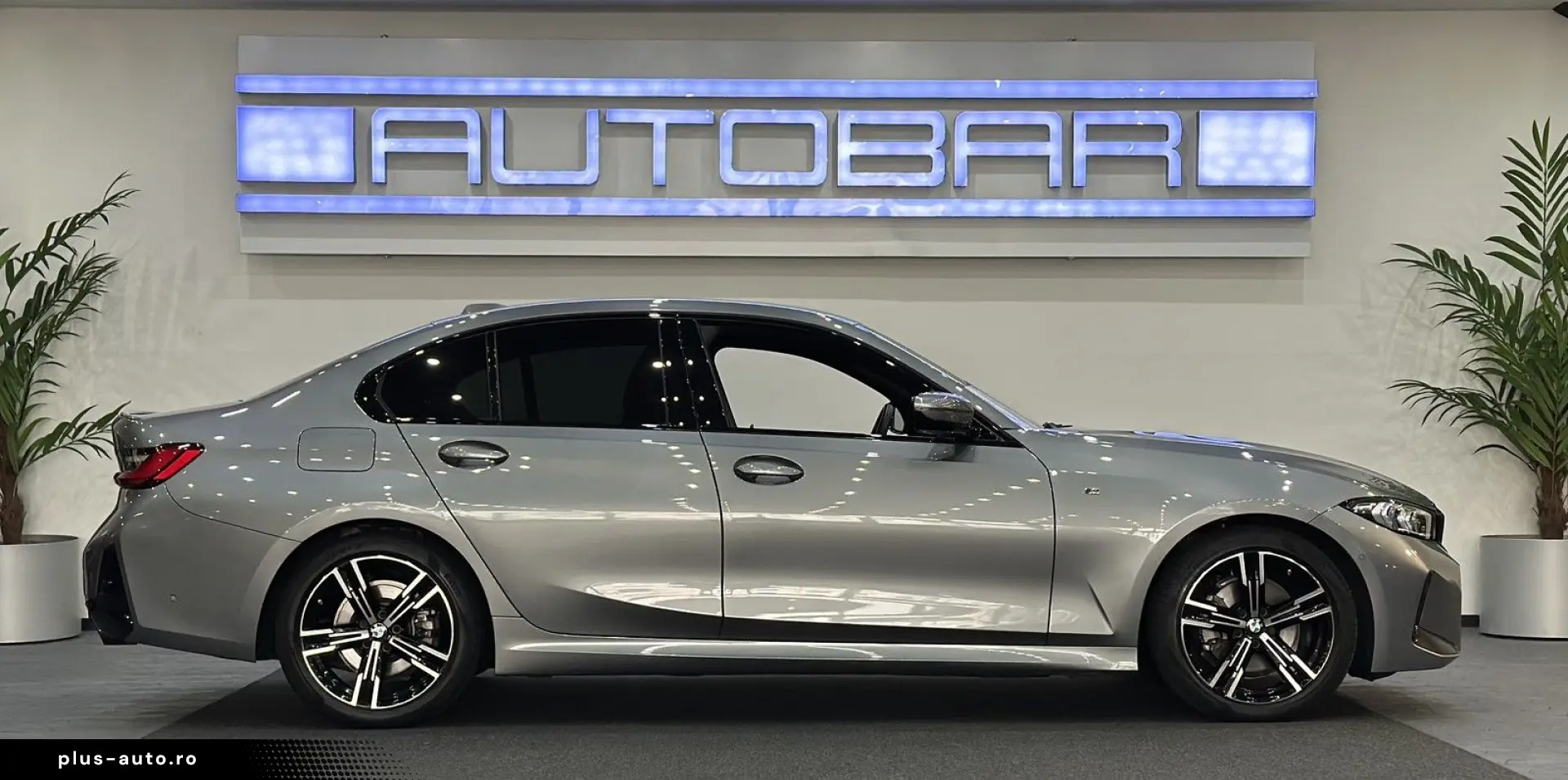 BMW 320 d xDrive M SPORT STANDHZ HEAD_UP ACC HiFi