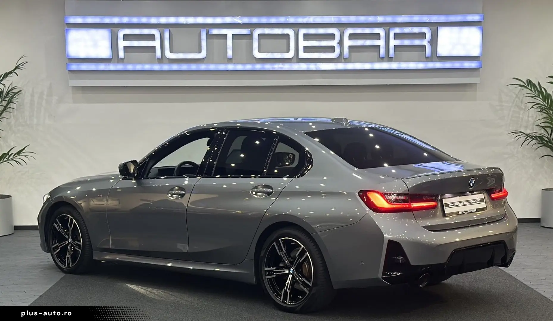 BMW 320 d xDrive M SPORT STANDHZ HEAD_UP ACC HiFi