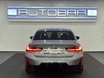 BMW 320 d xDrive M SPORT STANDHZ HEAD_UP ACC HiFi