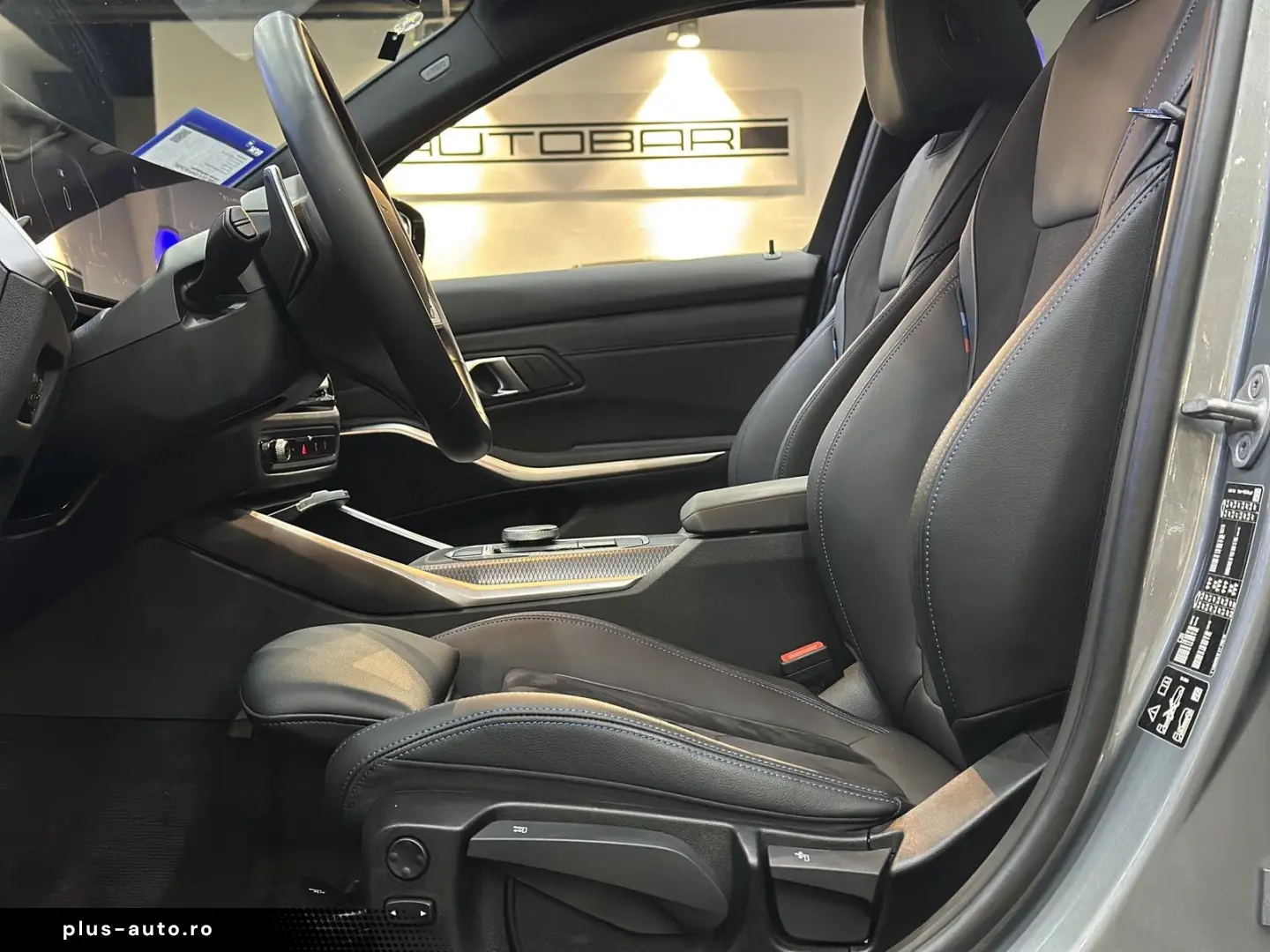BMW 320 d xDrive M SPORT STANDHZ HEAD_UP ACC HiFi