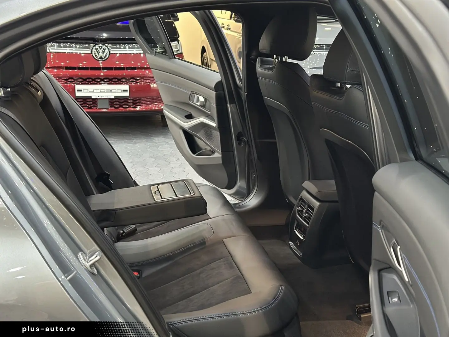 BMW 320 d xDrive M SPORT STANDHZ HEAD_UP ACC HiFi