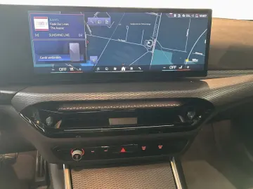 BMW M340d xDrive Lim 360  HUD H K St Go DA elSi 19