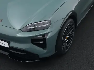 Porsche Cayenne Turbo Electric