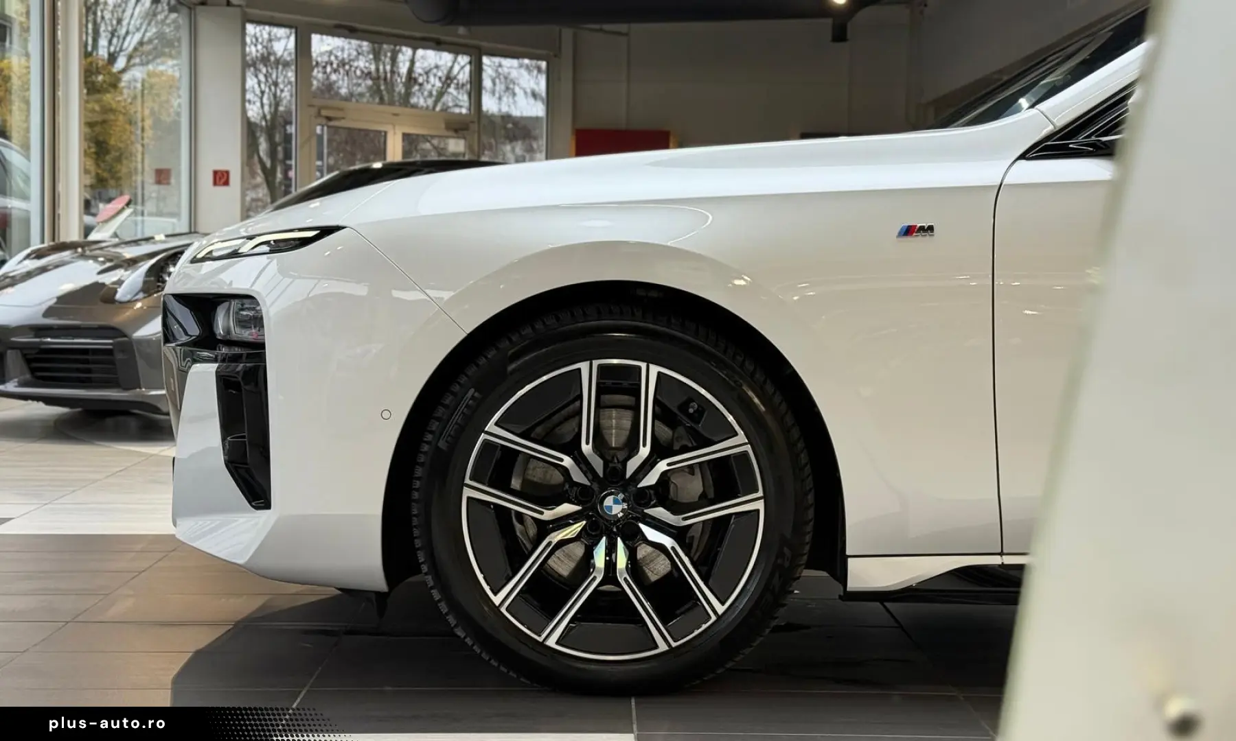 BMW Seria 7 în leasing operațional MOOV
